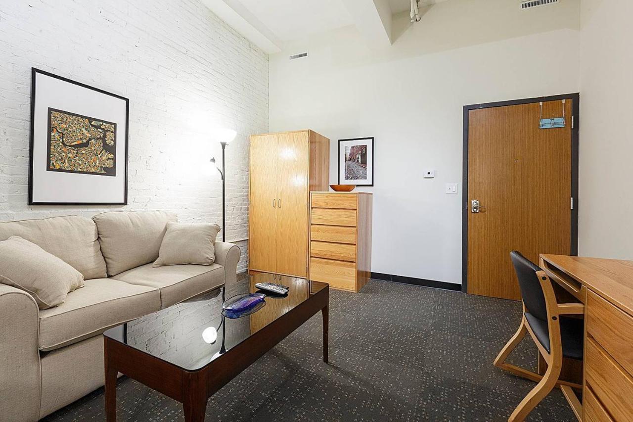 Studio Ready 4 Students & Traveling Professionals! 310 Διαμέρισμα Βοστώνη Εξωτερικό φωτογραφία